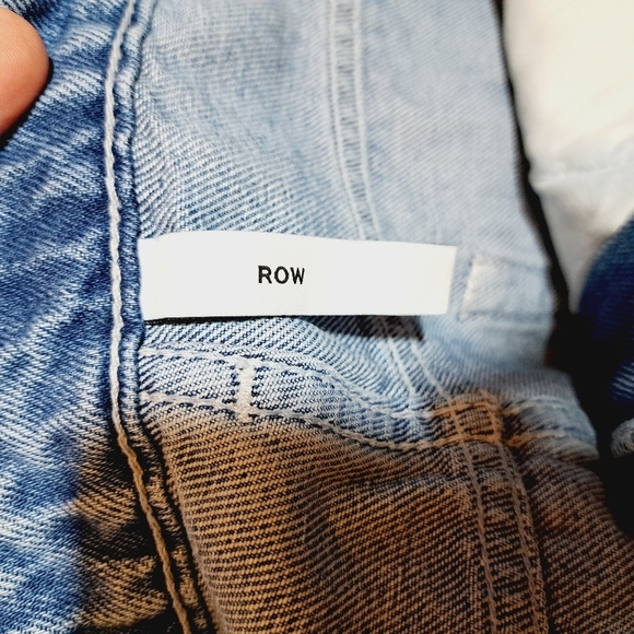 Weekday Row Medium Wash Cut Off Jean Shorts Size 32 - Picture 5 of 6